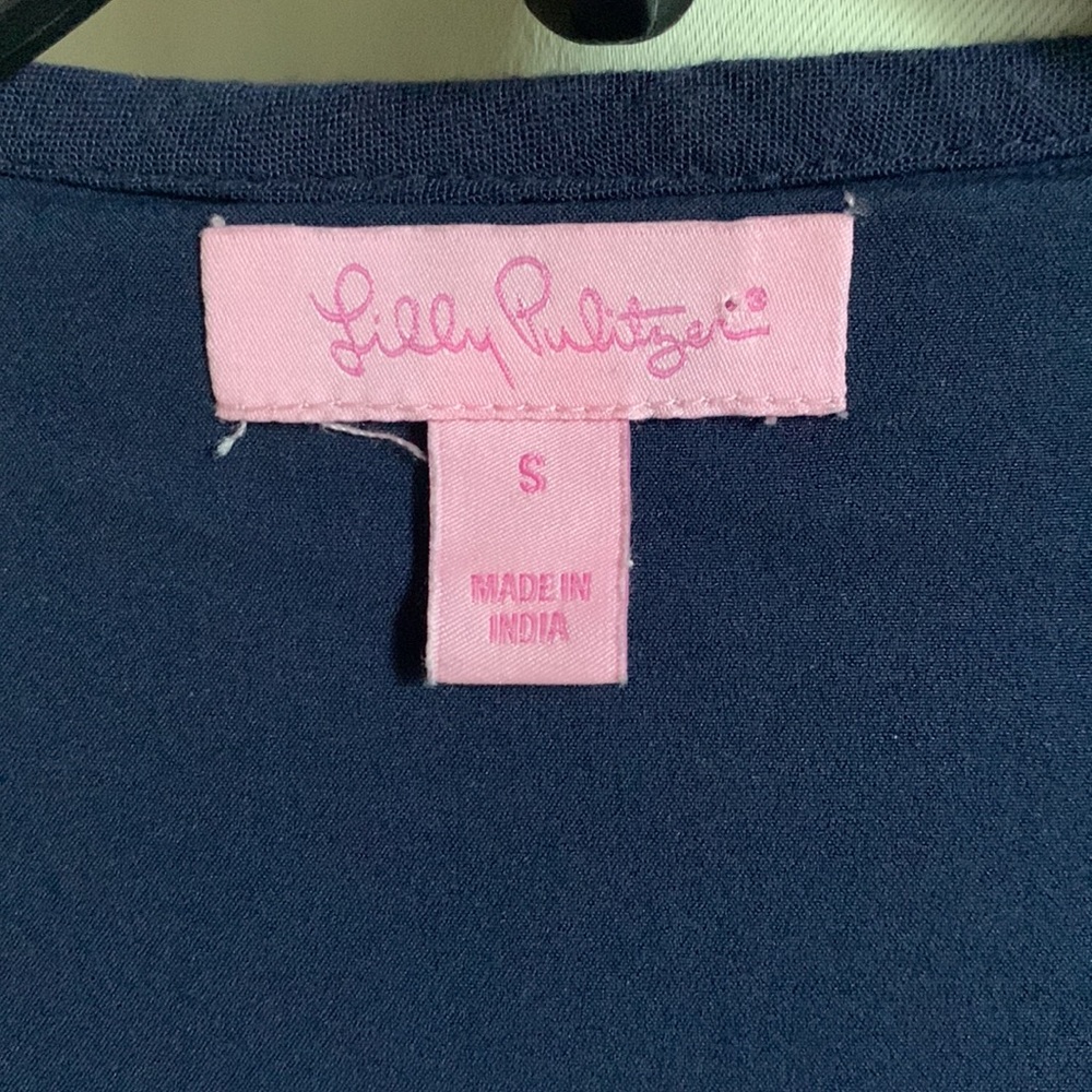 Lilly Pulitzer, dark blue and gold dress, size small. Flowy. Like new! - Picture 6 of 8